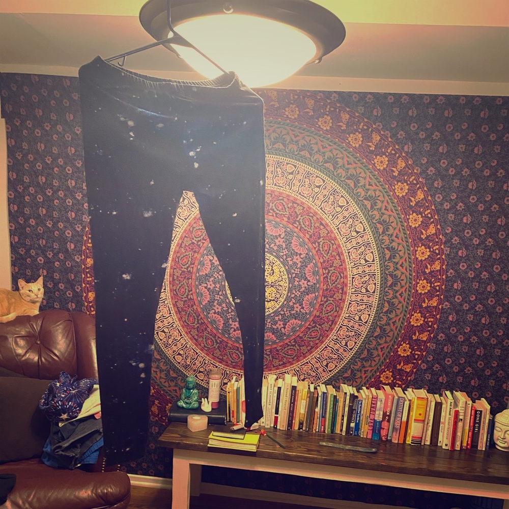 Galaxy print leggings